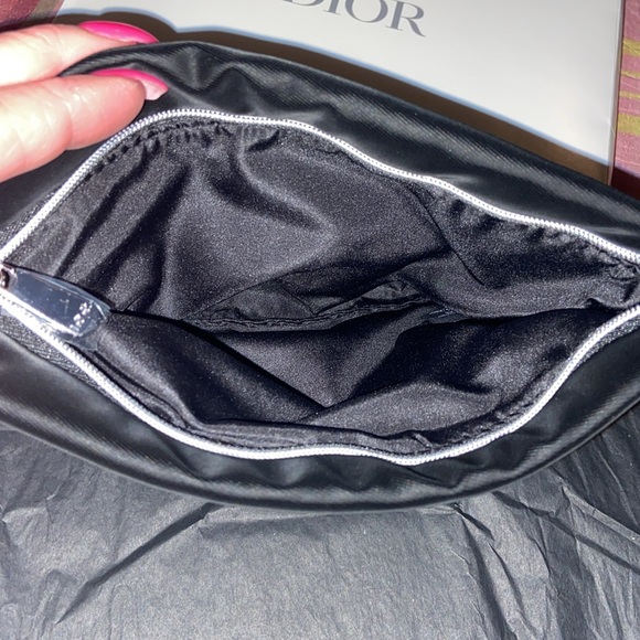 Dior black and silver velvet pouch - Picture 6 of 12
